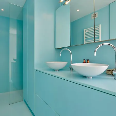 Unique Design Apt. Ultra Modern And Fully Equipped * De Haan