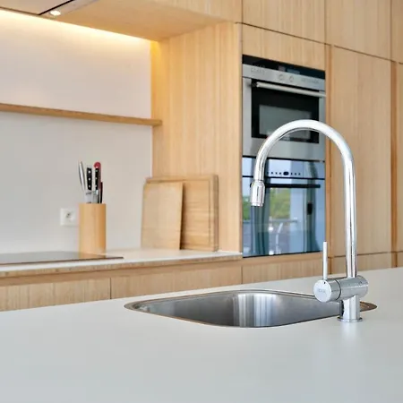 Unique Design Apt. Ultra Modern And Fully Equipped Apartment